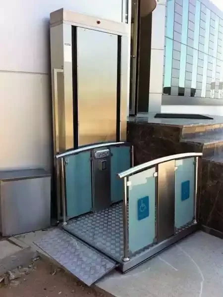 Tekerlekli sandalye platform asansörü
